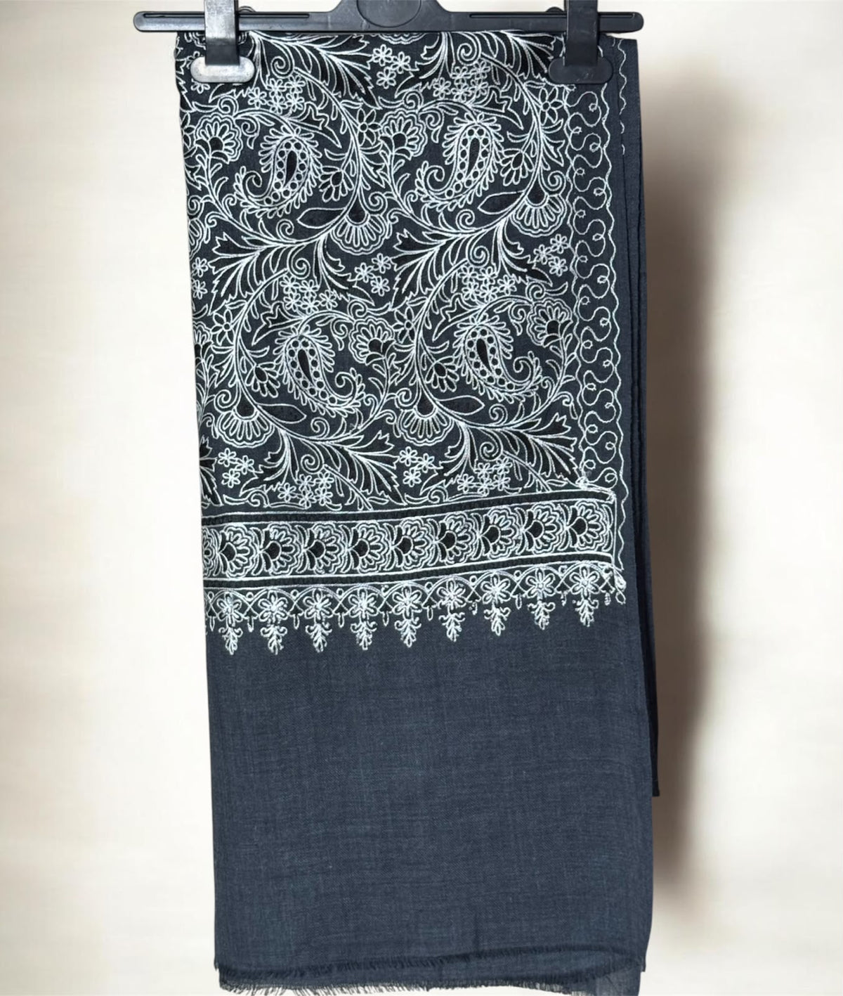 Kashmiri Aari Pashmina