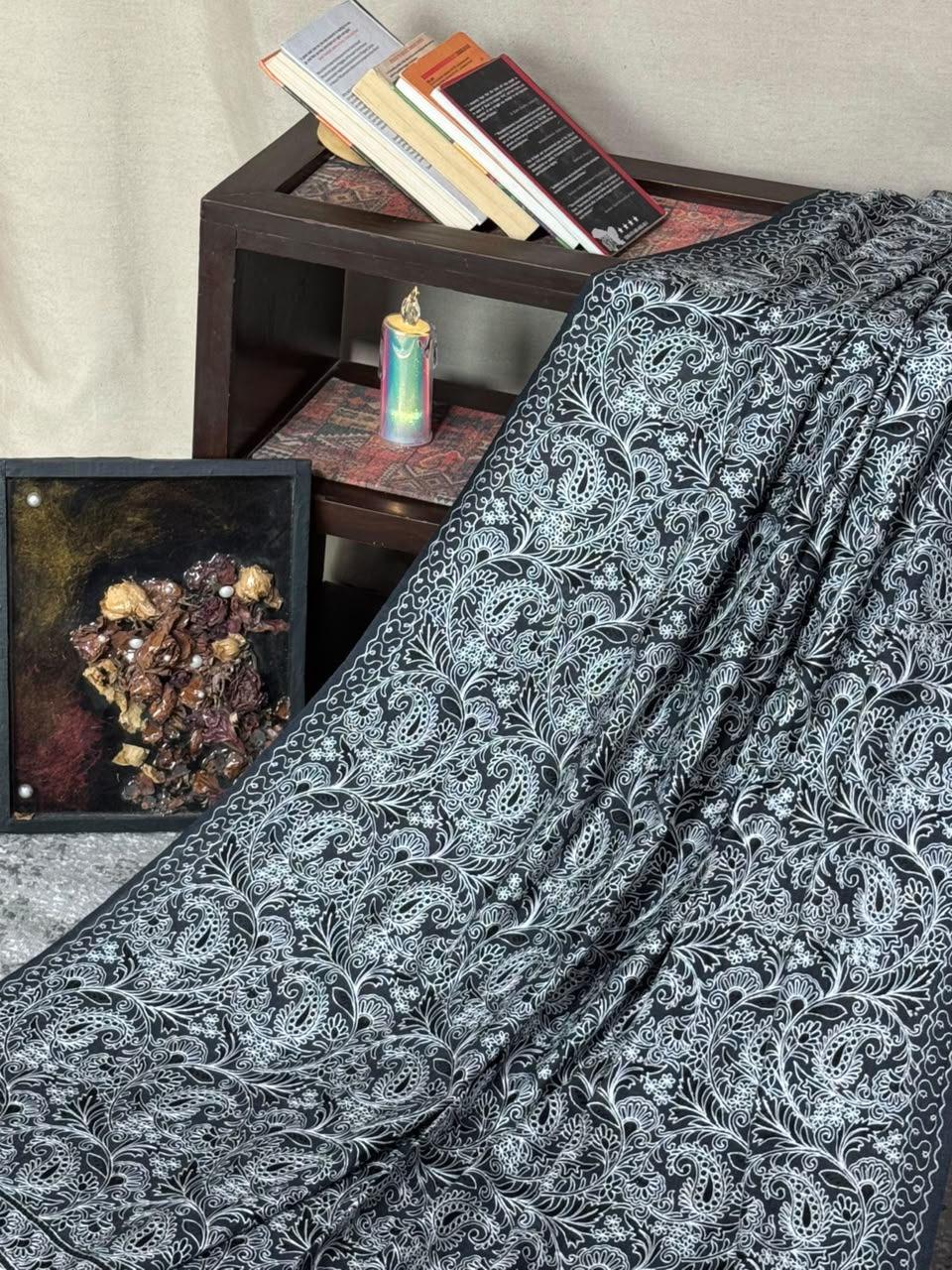 Kashmiri Aari Pashmina
